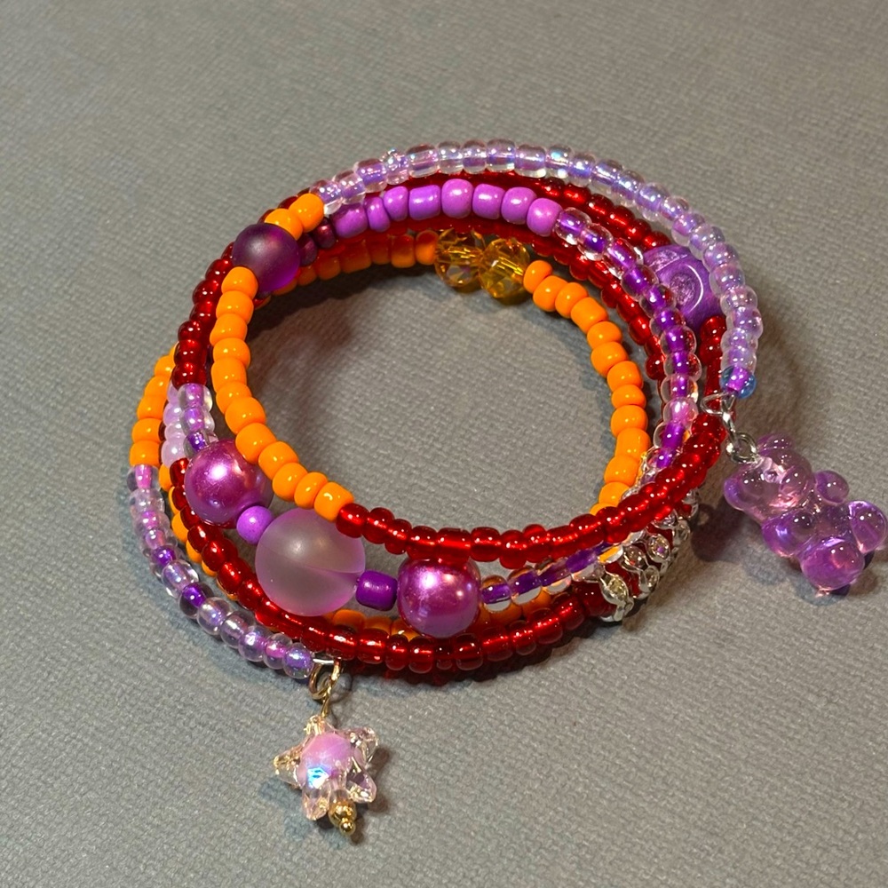 💜Colorful Memory Wire Bracelet / Charms💜